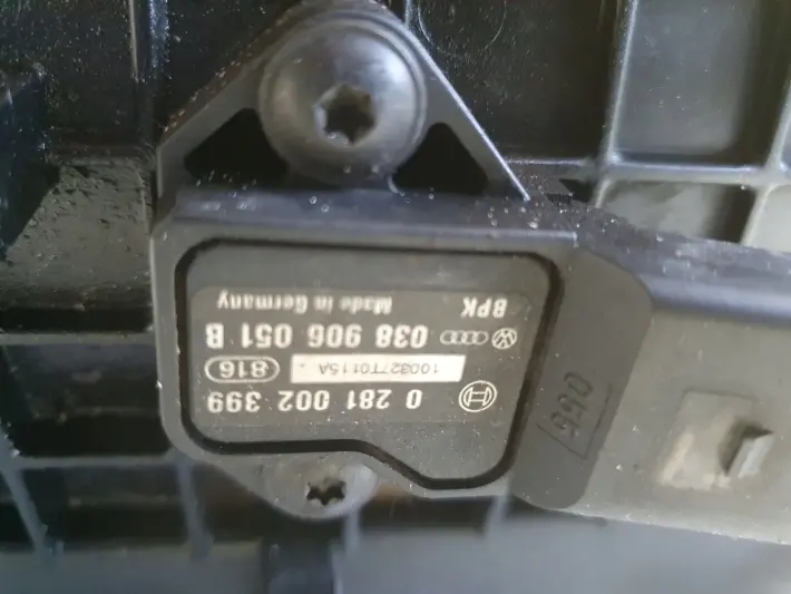 Seat Leon II 1.4 TSI KOLEKTOR SSĄCY 03C129711AD