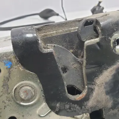 Peugeot 206 5D ZAMEK DRZWI Prawy przód PRZEDNIE Eu