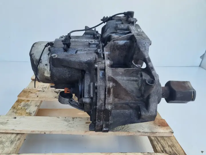 Mitsubishi Carisma 1.9 DID SKRZYNIA BIEGÓW JC5225 manualna MANUAL