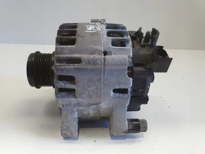 Volvo S40 II V50 1.6 D ALTERNATOR valeo 30659390 150A