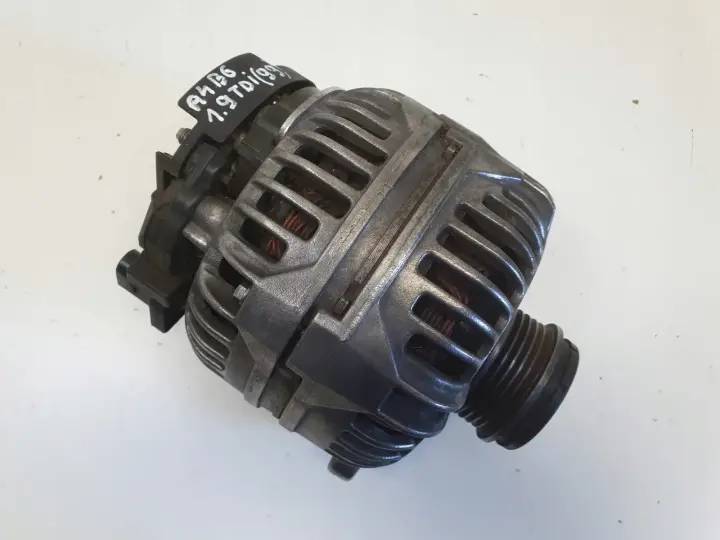 Audi A4 B6 1.9 TDI ALTERNATOR Bosch 028903029Q 0124525010 140A