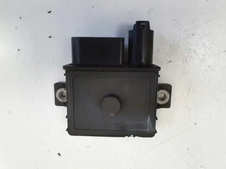 BMW E87 E90 2.0 D PRZEKAŹNIK ŚWIEC ŻAROWYCH 779800003