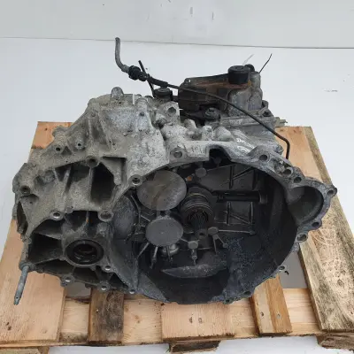 Volvo S60 II V60 2.0 D3 SKRZYNIA BIEGÓW manualna DG9R-7002-LA 1285121