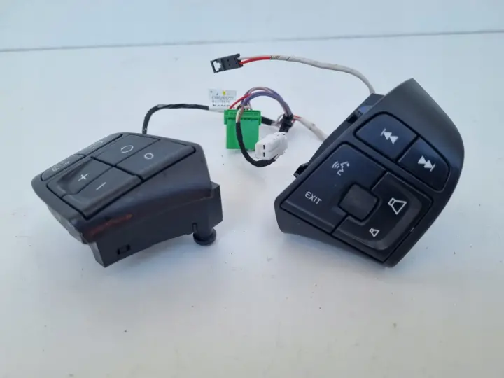 Volvo S60 II V60 I PRZEŁĄCZNIKI KIEROWNICY Panel 31334457 31332911