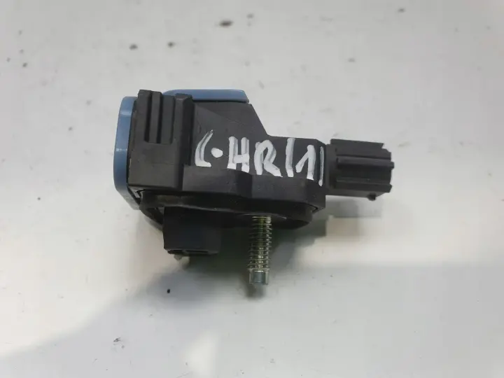 Toyota C-HR CHR 1.8 H CZUJNIK UDERZENIOWY Uderzenia 8983A-F4010