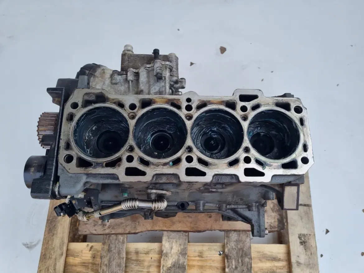 DÓŁ SILNIKA BLOK WAŁ TŁOK TŁOKI Alfa Romeo Giulietta 2.0 JTDM 940B5000