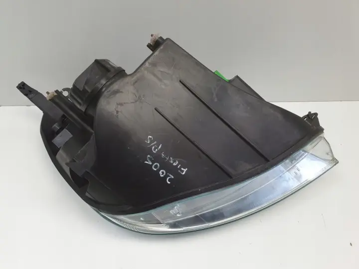 Ford Fiesta MK6 02-08r PRZEDNIA LAMPA LEWA LEWY PRZÓD anglik 2S6X-13W030-BJ