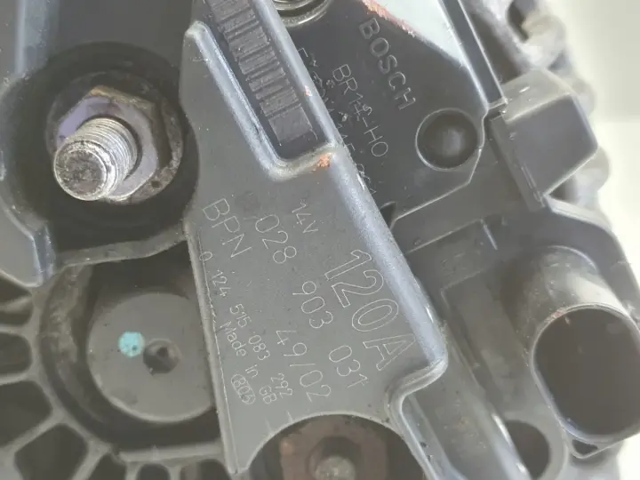 VW Passat B5 1.9 TDI ALTERNATOR Valeo 028903031A 120A