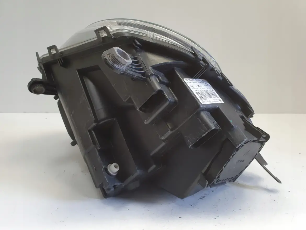 Mini One R56 PRZEDNIA LAMPA PRAWA prawy przód anglik 162704-04 0301225704