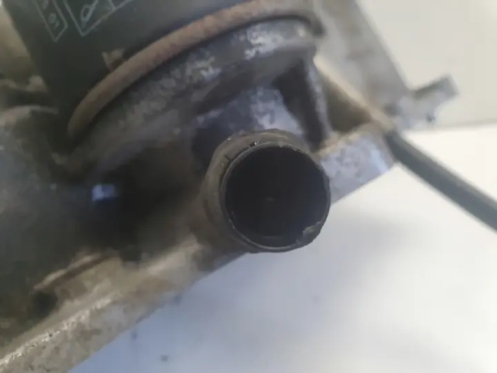 Hyundai i30 1.4 1.6 16V MISKA OLEJOWA oleju 21135-2B000