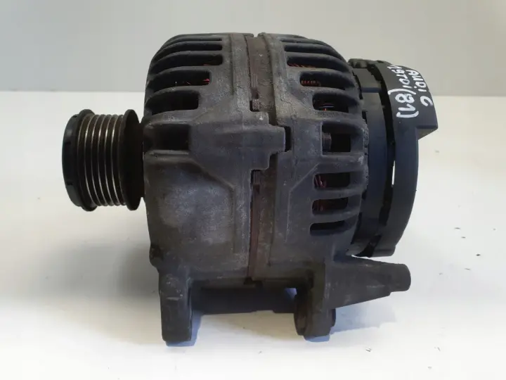 Audi A3 8L Golf IV 1.9 TDI ALTERNATOR BOSCH