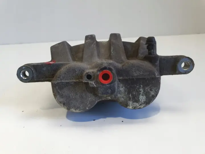 Lexus RX RAV4 PRZEDNI ZACISK HAMULCOWY prawy przód Pasażera