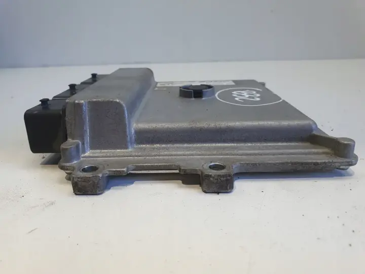 Renault Clio IV 0.9 TCe STEROWNIK SILNIKA komputer 237102982S