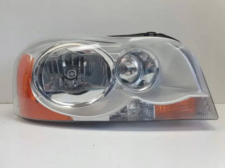 Volvo XC90 XENON PRZEDNIA LAMPA PRAWA prawy przód 30698814 EUROPA KOMPLETNA