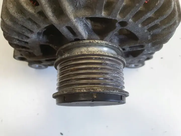 VW Golf V 1.9 TDI ALTERNATOR valeo 06F903023C 140A
