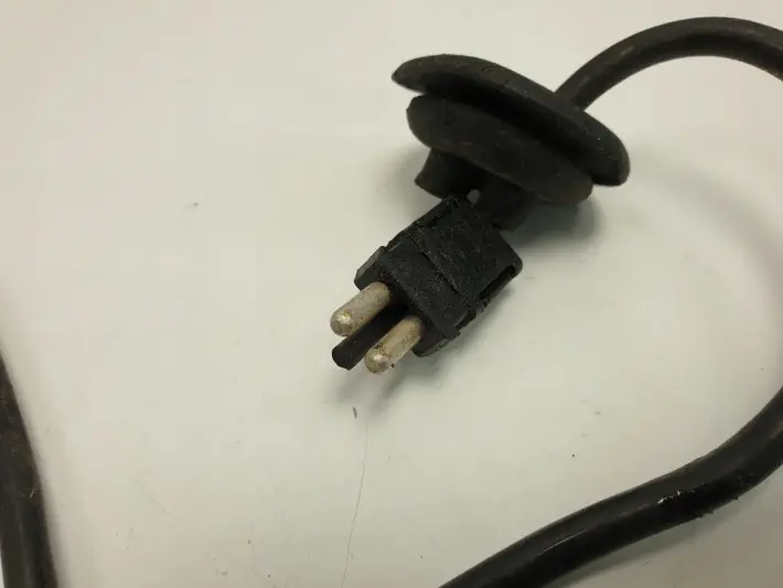 Mercedes W126 SEC 5.6 PRAWY ZACISK HAMULCOWY Przód