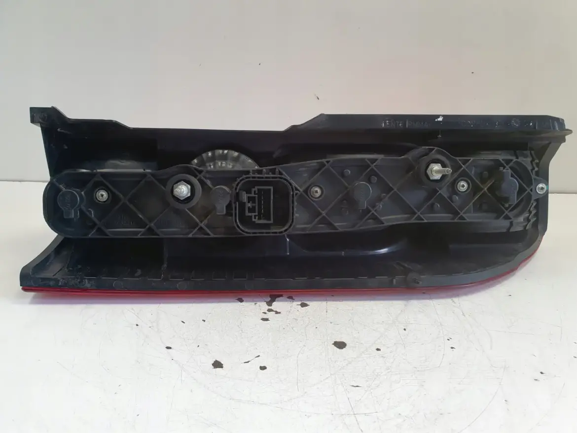 Fiat Ducato III 06-14r TYLNA LAMPA LEWA lewy tył kierowcy 20145751 27322102