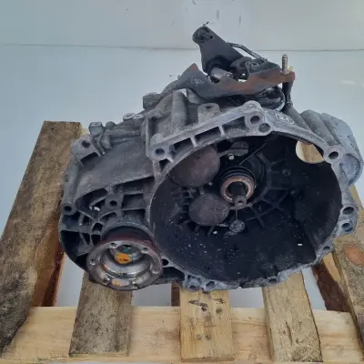 Audi A3 II 8P 2.0 TDI MANUALNA SKRZYNIA BIEGÓW manual KXX