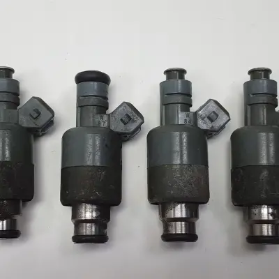 Opel Astra II G 1.4 16V WTRYSK WTRYSKIWACZ PALIWA 25321516