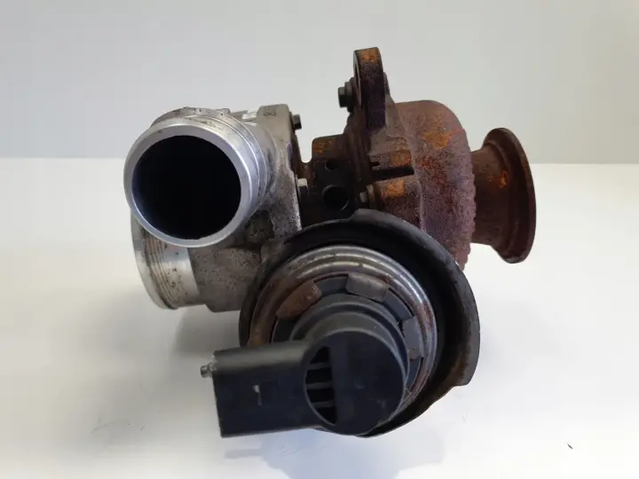 Volvo S60 II V60 2.0 D3 TURBOSPRĘŻARKA turbo 31331331