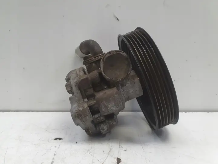 Mazda 3 BK 1.6 16V POMPA WSPOMAGANIA kyb