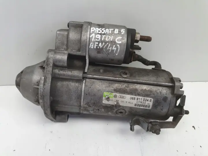 VW Passat B5 1.9 TDI ROZRUSZNIK 068911024E valeo