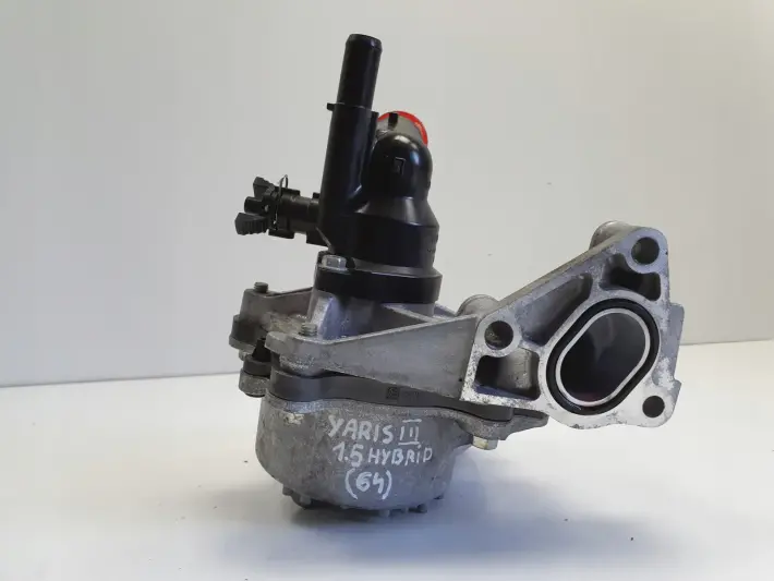 Toyota Yaris III 1.5 H HYBRID ELEKTRYCZNA POMPA WODY