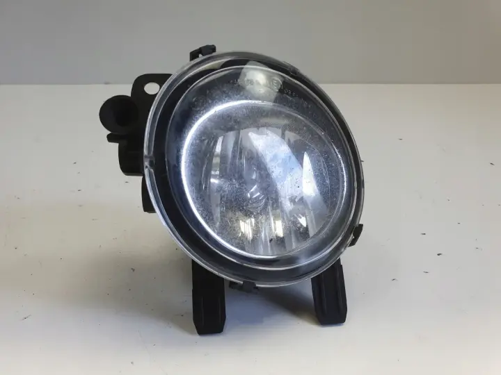 BMW F30 11-18r PRZEDNI HALOGEN PRAWY PRZÓD pasażera 7200100000
