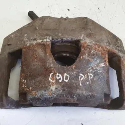 Volvo V40 II PRZEDNI ZACISK HAMULCOWY prawy przód PASAŻERA P.P 976