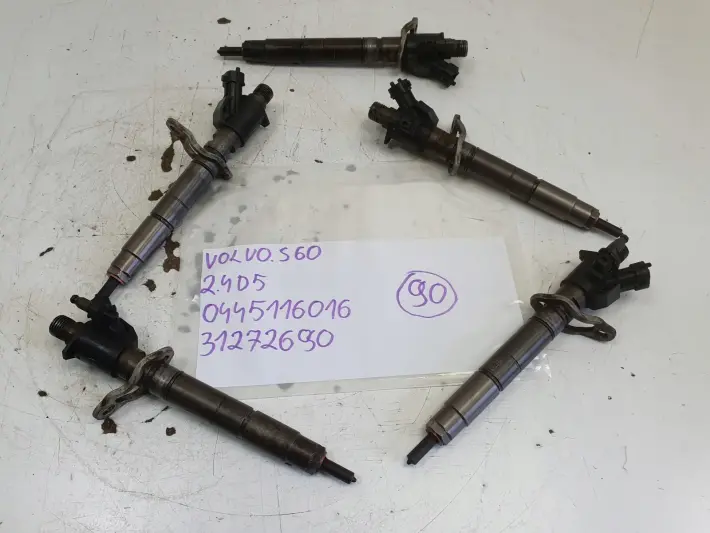 Volvo S80 II V70 III S40 II V60 XC60 2.4 D5 WTRYSKIWACZ wtrysk 0445116016