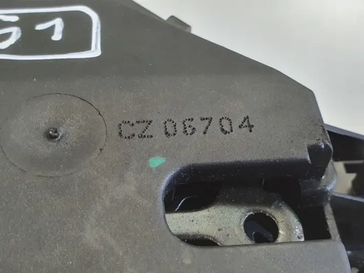 BMW E46 E90 E91 ZAMEK KLAPY BAGAŻNIKA 8196401