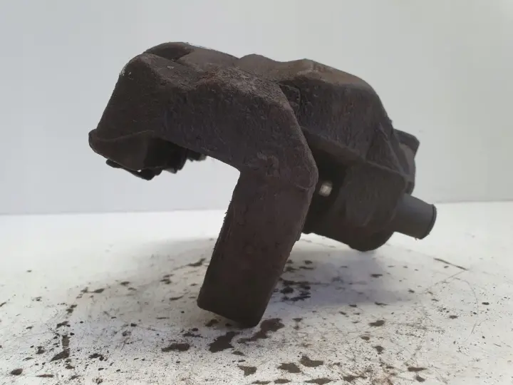 VW Transporter T5 PRAWY PRZEDNI ZACISK HAMULCOWY przód pasażera