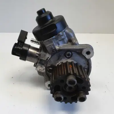 VW Passat B6 2.0 TDI POMPA PALIWA Wtryskowa 0928400768