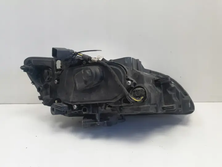 Volvo V60 S60 II LIFT PRZEDNIA LAMPA LEWA lewy przód XENON SKRĘTNY 31395902