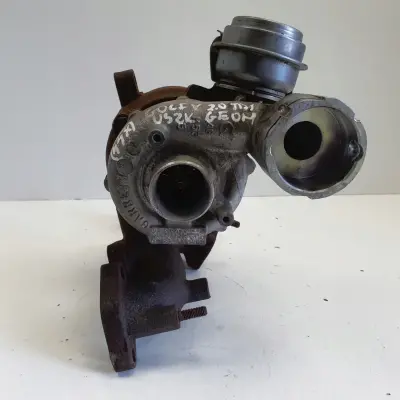 VW Golf V 2.0 TDI TURBOSPRĘŻARKA turbo 03G253014H
