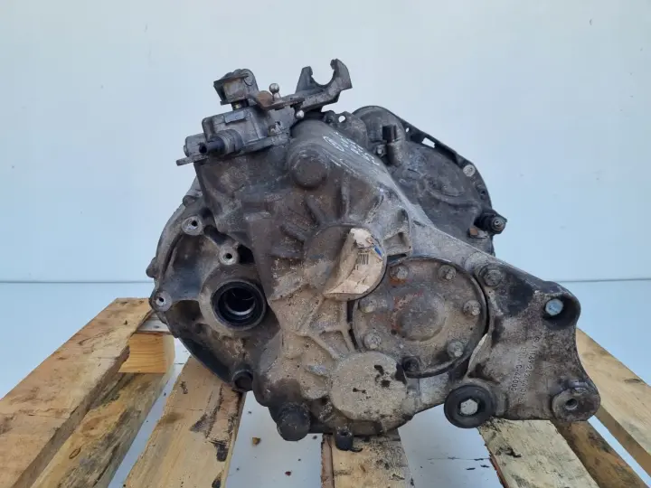 Mercedes W169 2.0 T turbo SKRZYNIA BIEGÓW 1693600500 manualna A1693600500