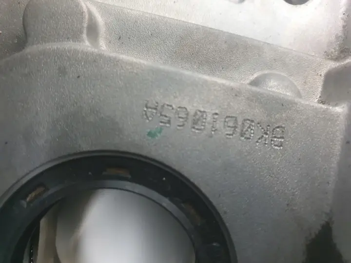 Opel Astra III H 1.6 1.8 16V POMPA OLEJU olejowa POKRYWA OBUDOWA 55556428