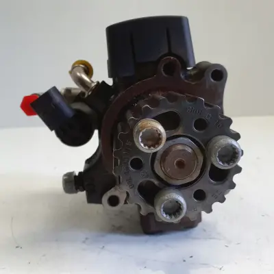 VW Golf VI 1.6 TDI POMPA WTRYSKOWA paliwa 03L130755E