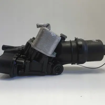 Audi A3 8P II 2.0 FSI OBUDOWA FILTRA OLEJU 06D115397G