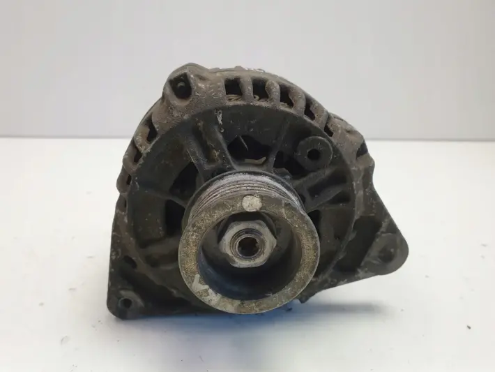 VW Golf III 1.9 TDI ALTERNATOR Oryginał