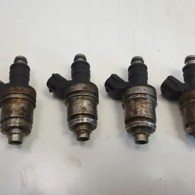 Suzuki Wagon R + 1.0 8V WTRYSKIWACZ WTRYSK JS2J-3