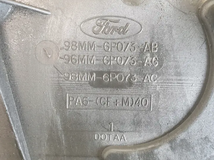 Ford Focus MK1 1.6 16V OBUDOWA ROZRZĄDU osłona