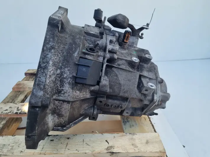 Saab 9-3 93 II 2.0 T turbo SKRZYNIA BIEGÓW manualna FM55101 MANUAL