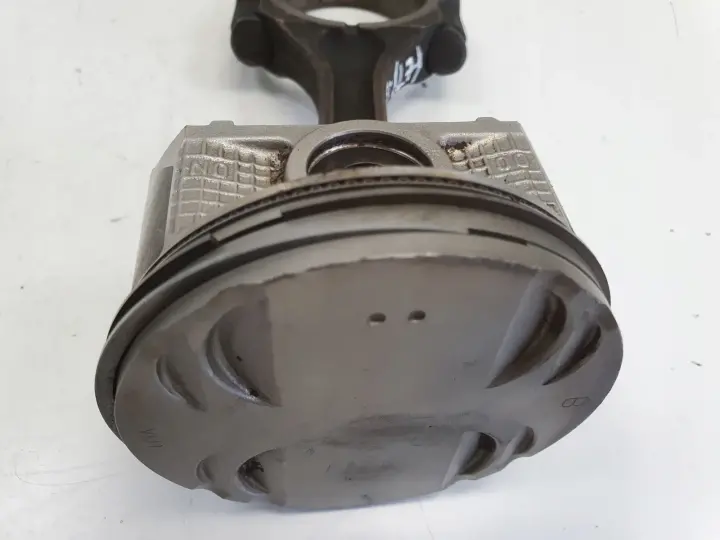 Subaru Legacy IV 2.0 B TŁOK KORBOWÓD