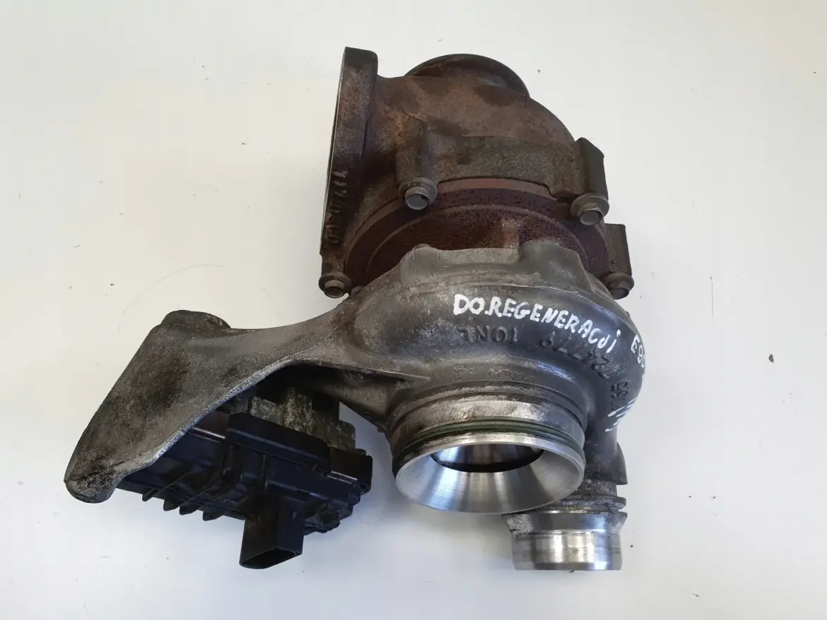 BMW E87 E90 2.0 D N47 TURBOSPRĘŻARKA turbo 724779