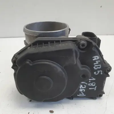 Audi A4 B5 1.8 T turbo PRZEPUSTNICA 058133063Q