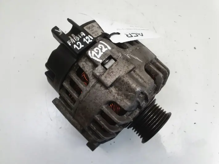 Skoda Fabia I VW Polo IV 1.2 12V ALTERNATOR valeo 03D903025J