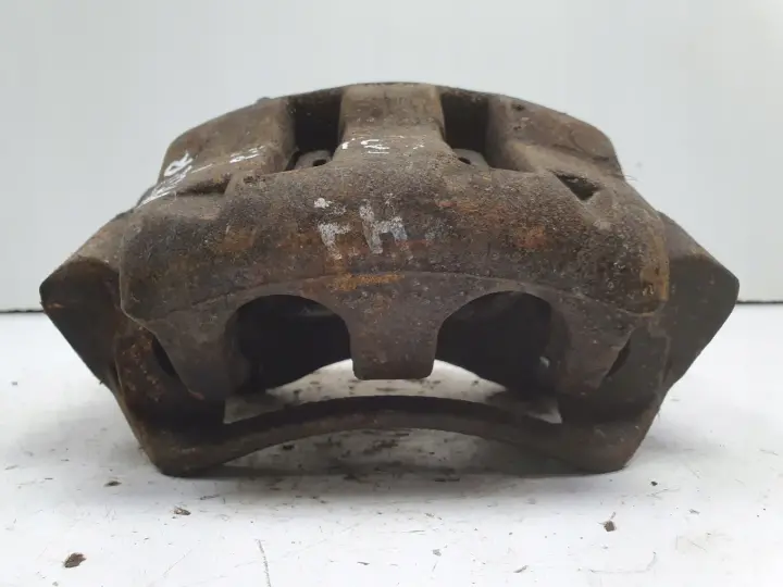 Renault Master II PRZEDNI ZACISK HAMULCOWY prawy przód PASAŻERA