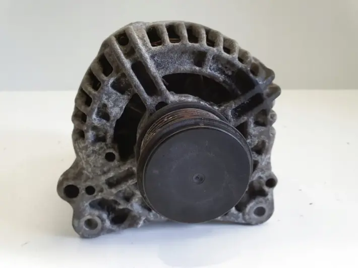 Skoda Octavia II 2.0 TDI ALTERNATOR bosch 06F903023F 140A