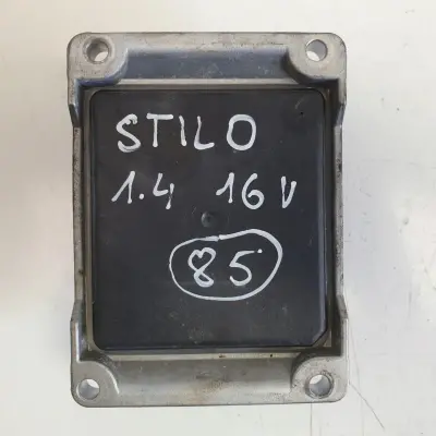 Fiat Stilo 1.4 16V STEROWNIK SILNIKA 0261208204